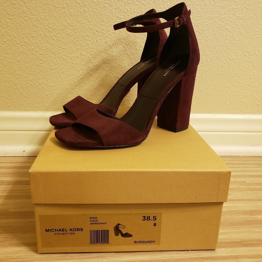 Michael Kors Collection Rosa Suede Pumps 38.5/8